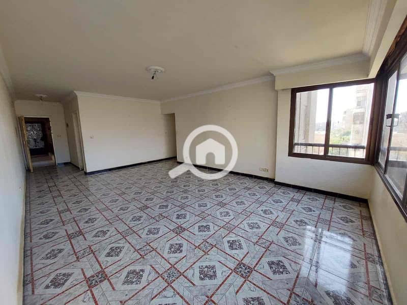 5 06c3821f-9c5c-4080-83a7-f32eda5873aa. jpg