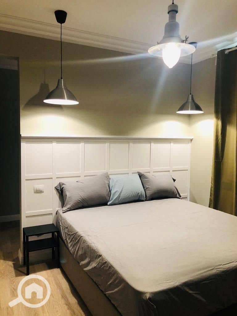 10 c9ea5cde-90f2-4a56-abc7-fec2af22f118. jpeg