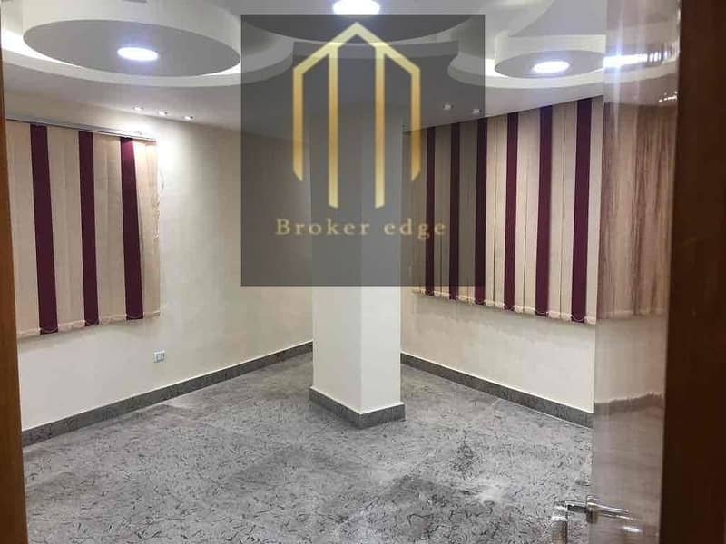 8 3fcfe21a-91c3-46ab-a9f1-6c7afebc62c5. jpg