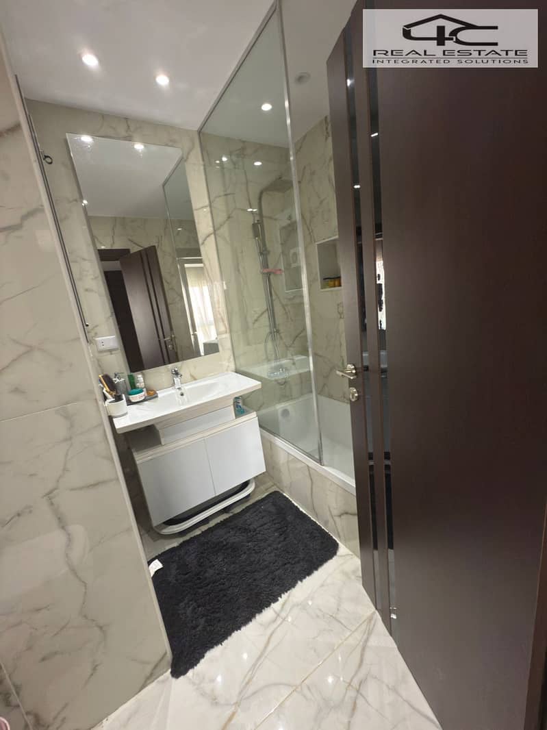 5 WhatsApp Image 2025-12-12 at 14.06. 59 (3). jpeg