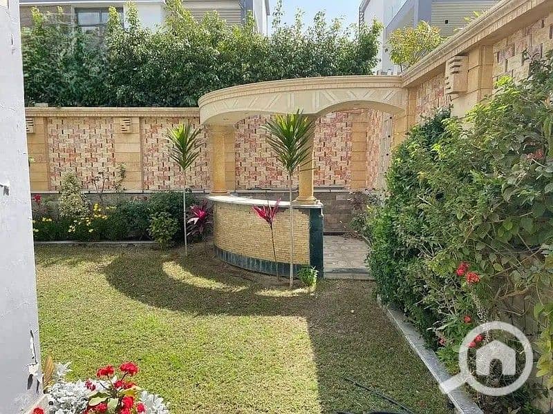 5 32898398-800x600. jpg