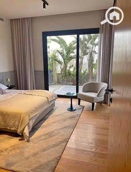 6 32898399-800x600. jpg