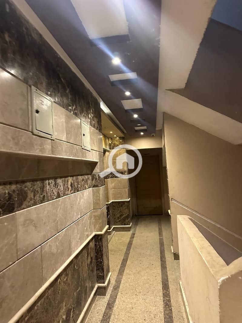 16 WhatsApp Image 2025-12-12 at 21.48. 49 (2). jpeg