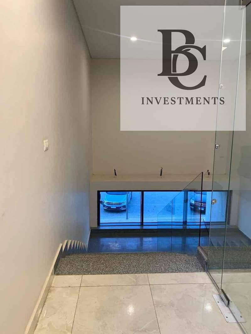 4 0e0fea98-73e2-414f-b7bf-77a937b602bb. jpg