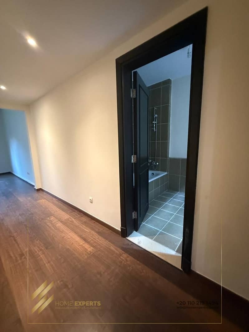 6 WhatsApp Image 2025-12-12 at 11.09. 06 PM (2). jpeg