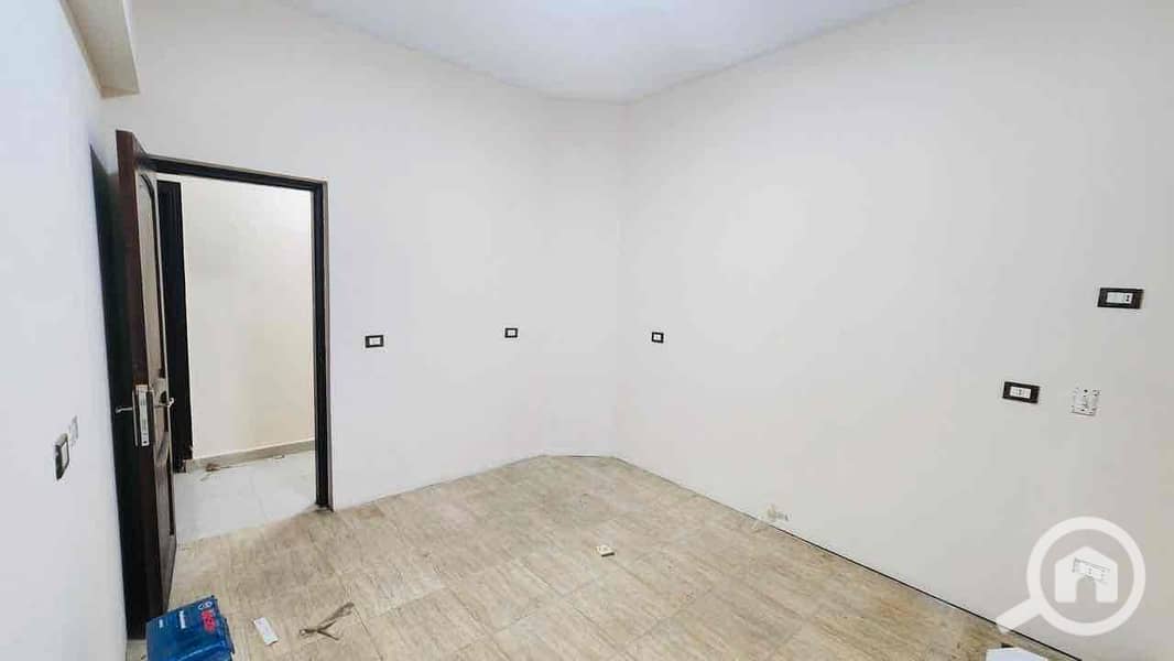 3 ef1b6f62-0fbd-4836-b639-8a6af7a2fad0. jpg