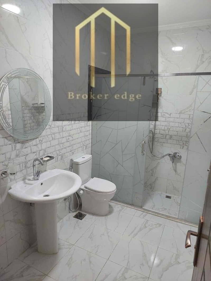 11 e3a14809-5d49-47de-9cba-6bb3b6736b54. jpg