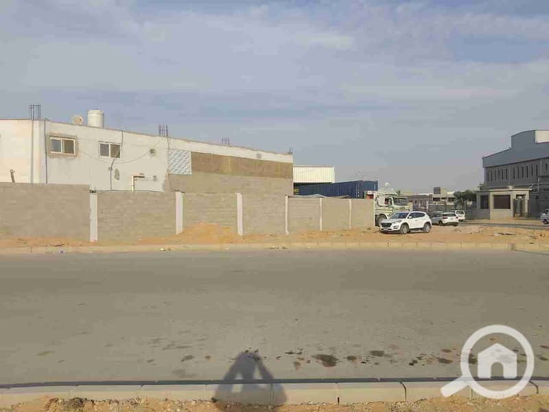 1000322057. jpg 1000322057. jpg