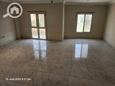 فیلا 11 غرف نوم للايجار في القاهرة الجديدة، القاهرة - IMG-20251210-WA0565. jpg