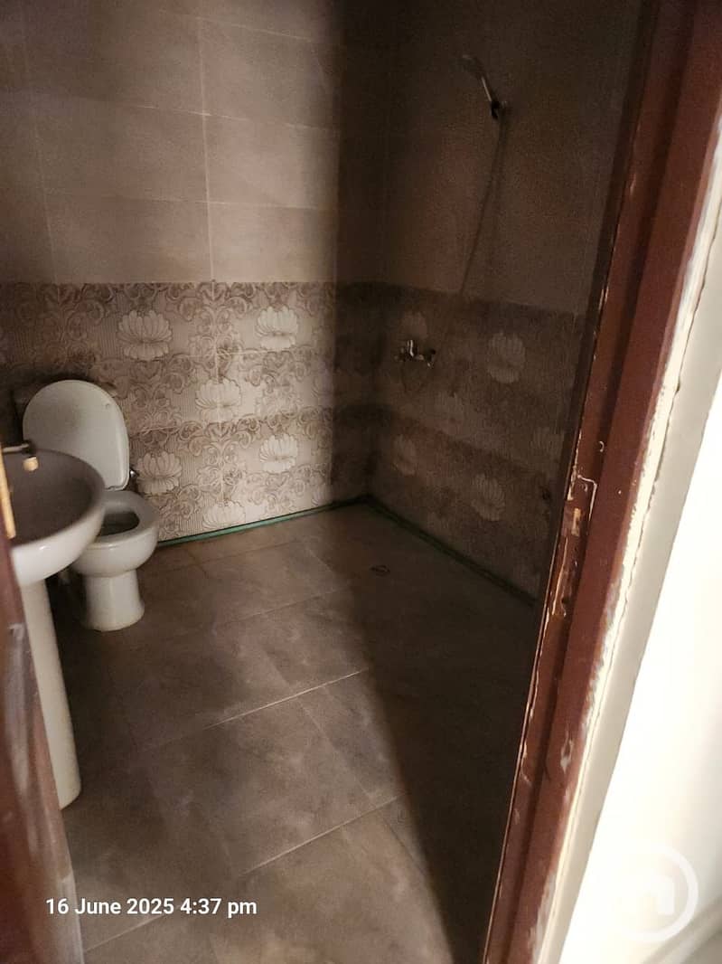 8 IMG-20251210-WA0544. jpg