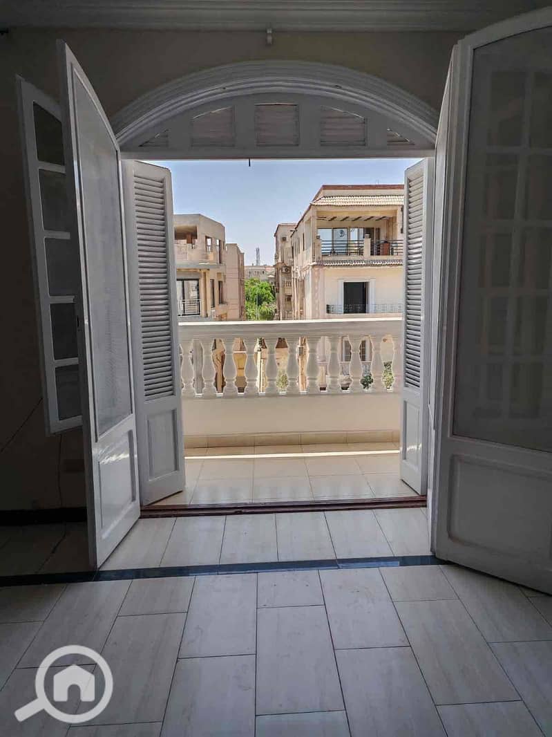 2 e172d5b6-88d0-43ba-8e70-1d6061e6243d. jpg