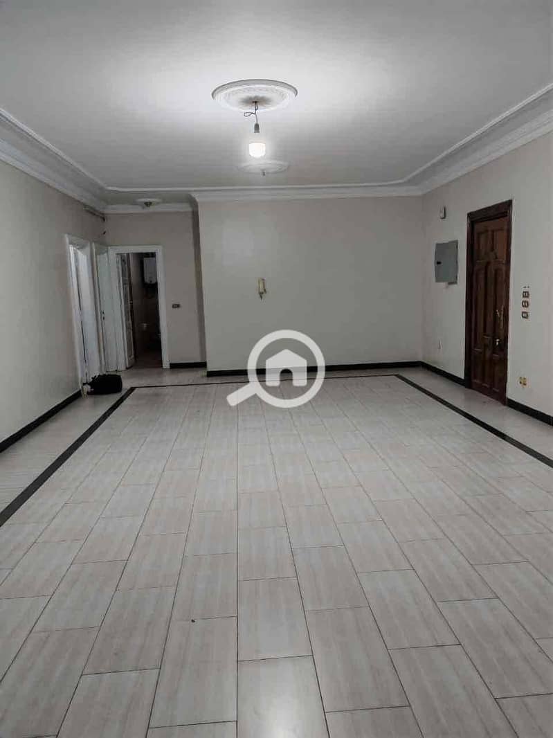 4 9eaa48a1-1db9-457e-a842-ea13094f13a1. jpg