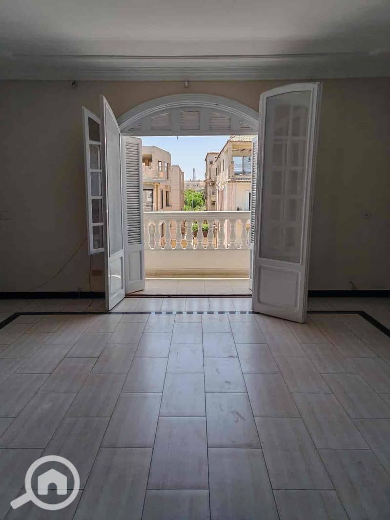 7 b4c856f4-1ee9-4842-97b4-0b90a515df93. jpg