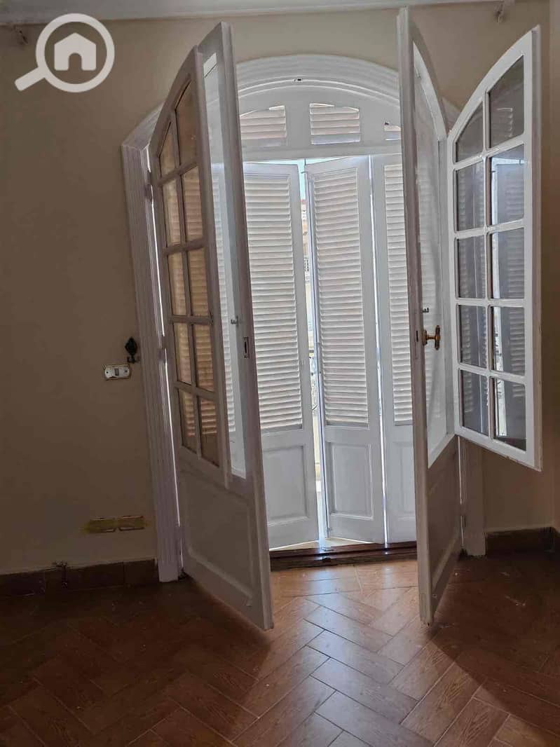 21 9908b47f-f129-4db2-89df-737e9183de9d. jpg