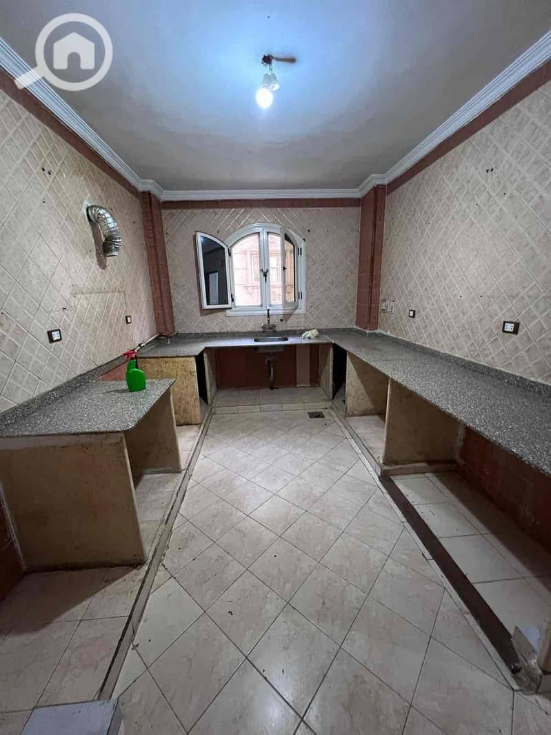 5 9ebb170e-4d94-43d5-aecc-7c2295d3a946. jpg