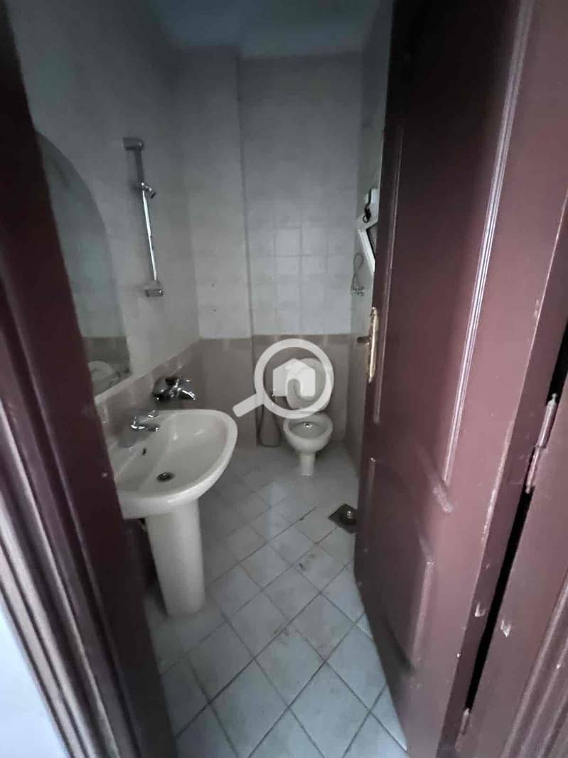 8 be8787c4-7516-40b9-9bb2-f06260f41ac3. jpg