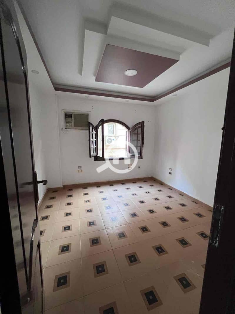 17 9e9a0b3c-3c90-4882-a8ac-5b4306af78e0. jpg