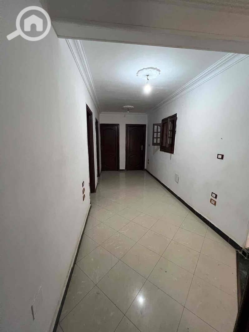 19 39181ea9-c856-46c7-a6aa-8e19dc26d401. jpg