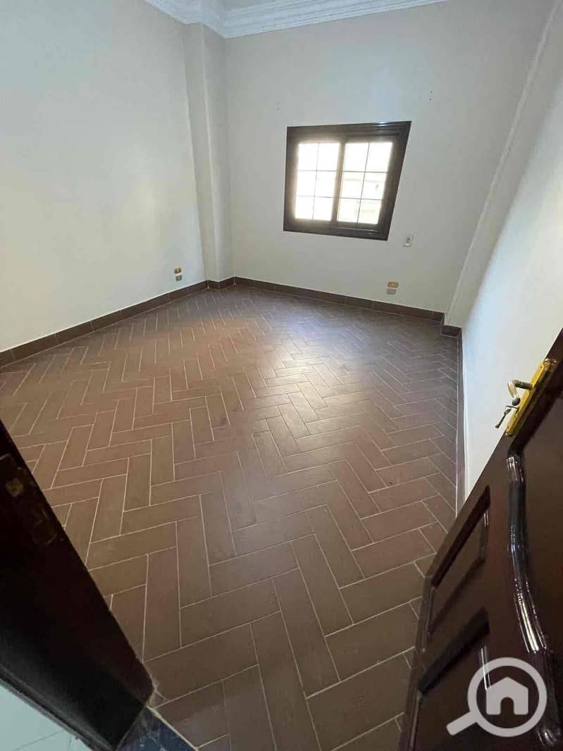 8 1815412a-7d54-4c83-8fa6-bb9c576ba69b. jpg