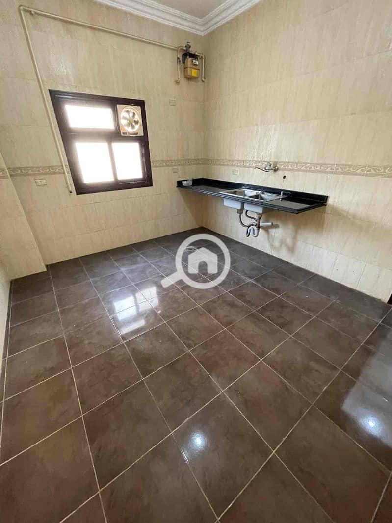 9 976c0449-b54d-4cee-825f-ad8bf16dea95. jpg