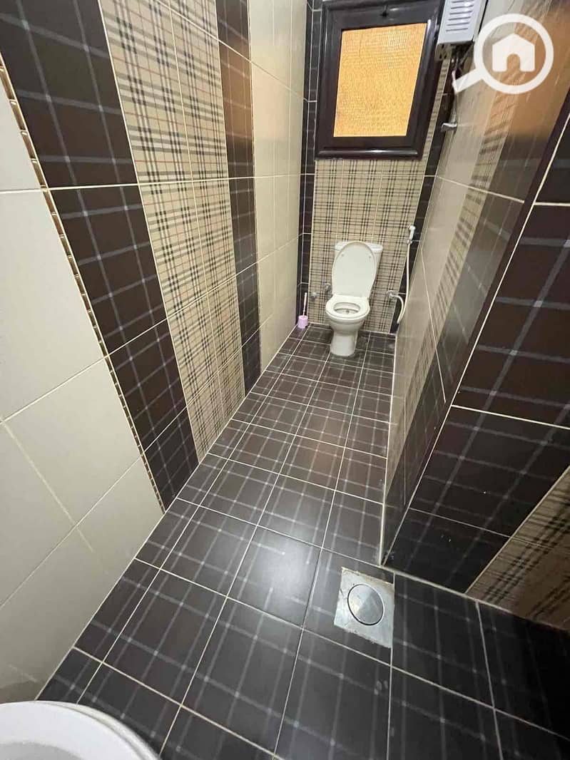 10 8f68ffd0-1004-4ace-a9fc-e57207967b7b. jpg