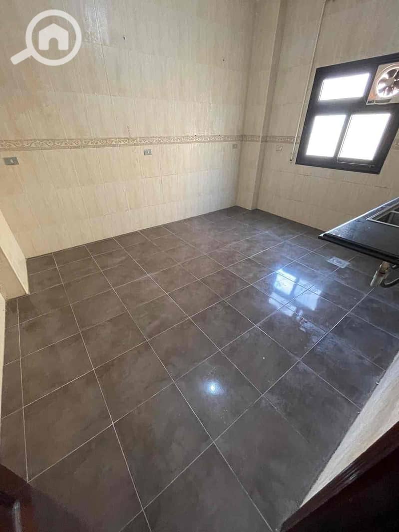 11 7817d7eb-ef2d-4203-88b5-bc635cf87c34. jpg