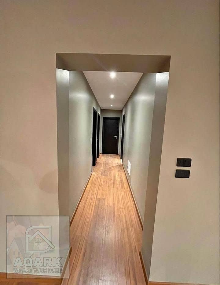 4 d0ca7a6d-683a-4e37-adda-38789d55370a. jpg