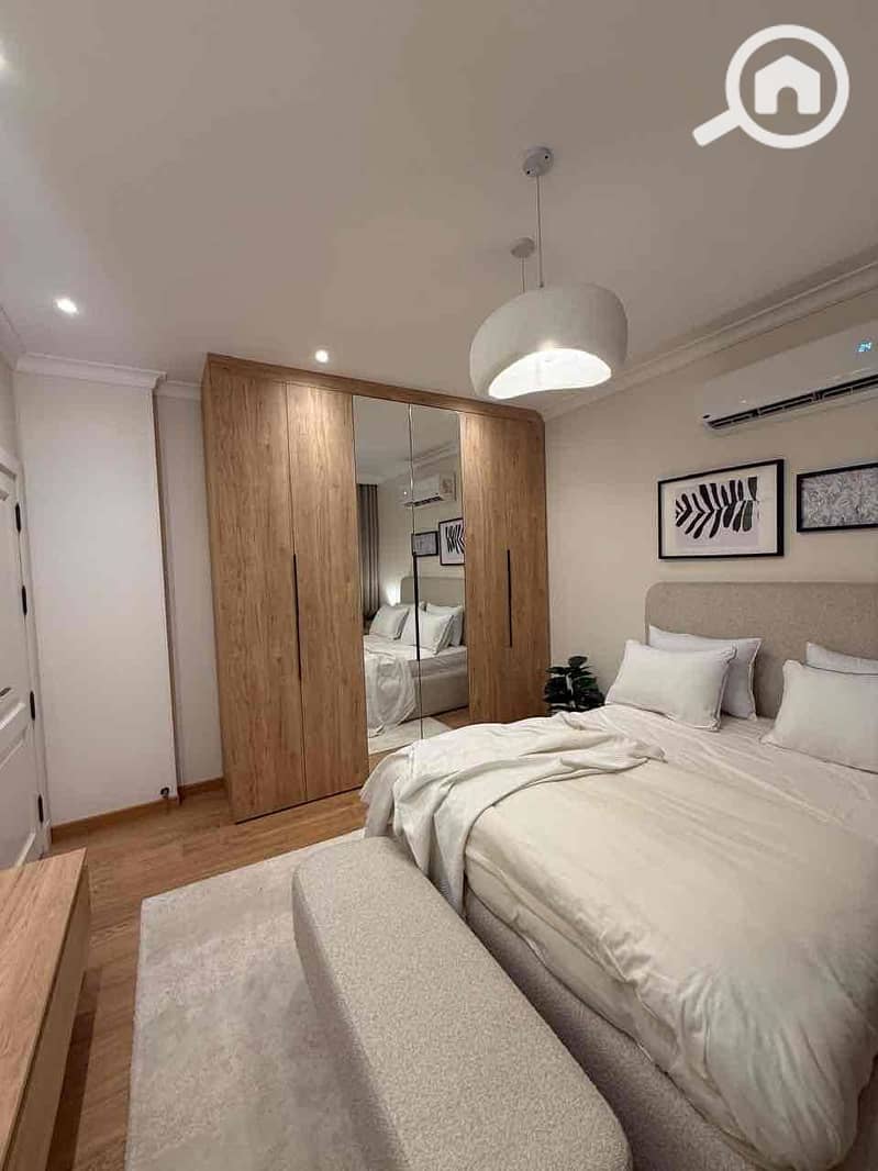 14 d67a05e0-4998-4fe0-bac0-4bfc42ca3c5f. jpg