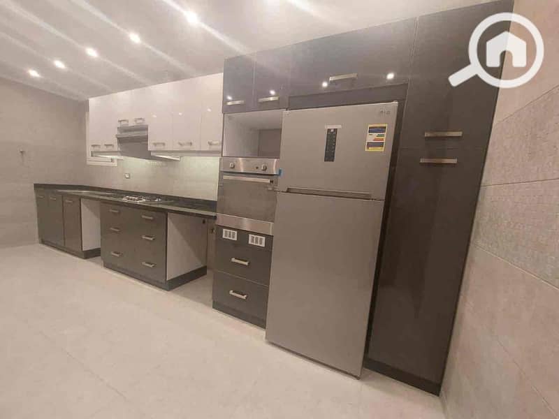 7 7ac17395-a324-4487-ab58-b40924d5eaf5. jpg