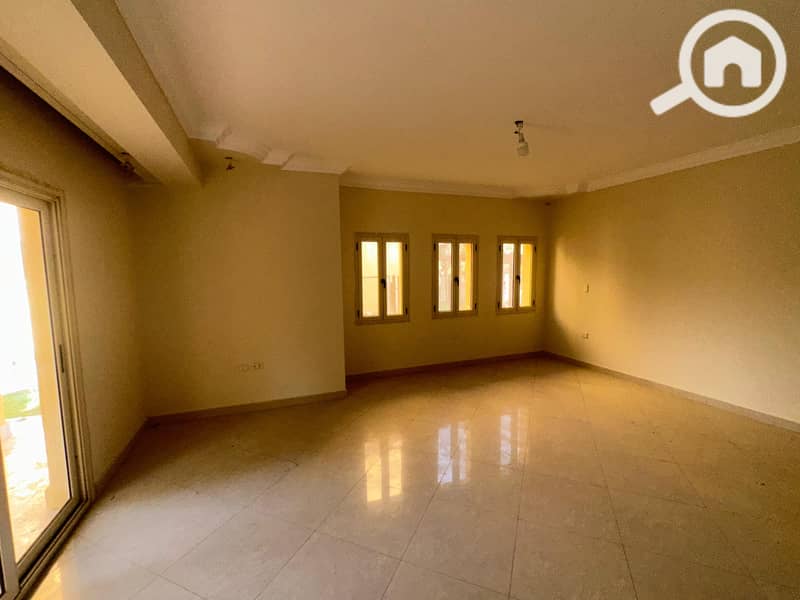 12 00884889-f782-4742-b733-e9b957a6e8f7. jpeg