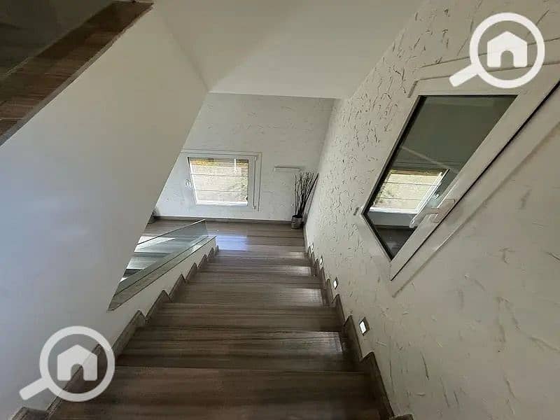 9 80dac7ff-07de-45f4-bc2d-ffe8d2da75b3. jpeg