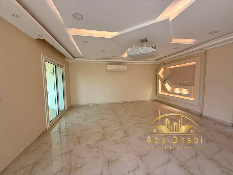 8 4987870c-eeb6-4cf7-b6d2-a5c7f1b58ab0. jpg