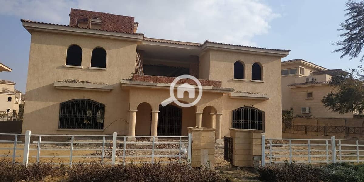 13 122432990_835647500560834_3588348424363066052_n. jpg