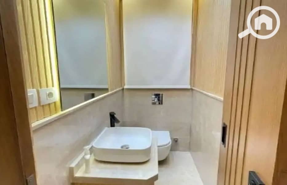 8 8183076-7a65co_1400x900. jpg