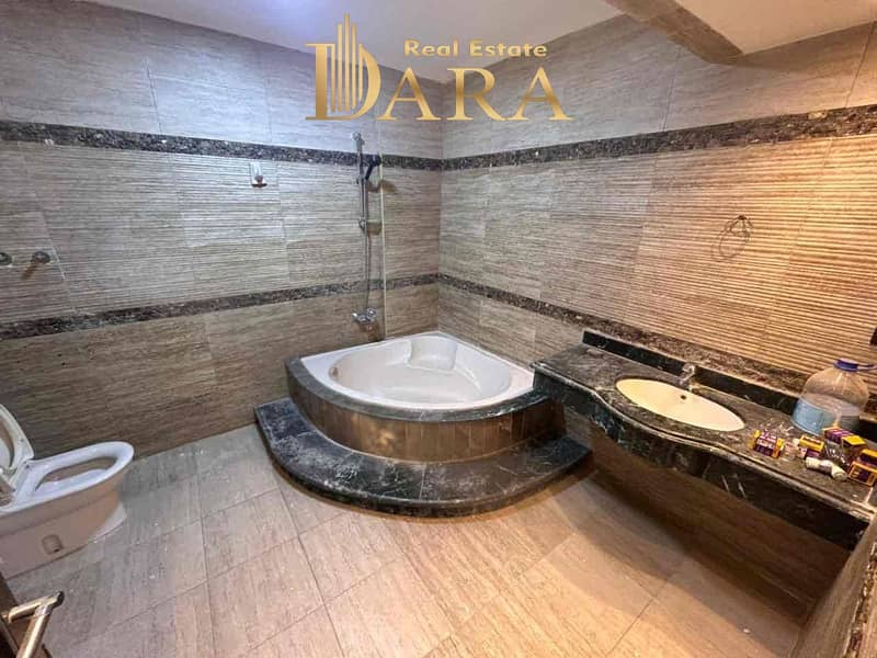 10 c315d6af-4321-4368-bb49-2cef2685393b. jpg