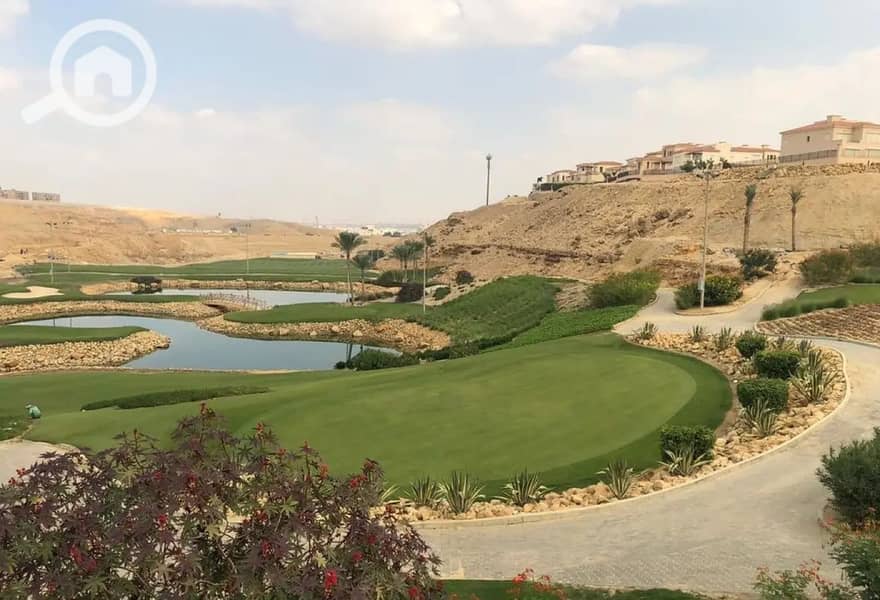 6 8317947-28e6bo. jpg