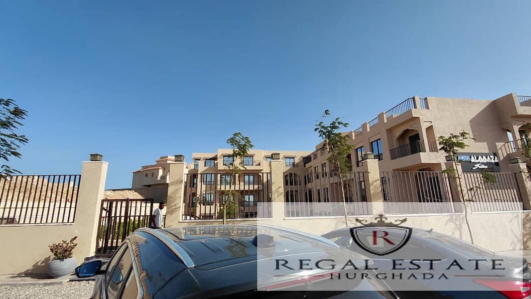 4 4fac835d-9af7-4124-afdf-2a6959c44a6f. jpg