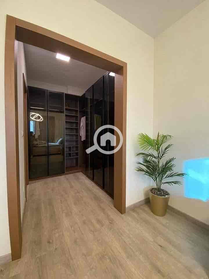 10 9ff6f0db-a878-48ce-9152-a4ca500d8e7f. jpg