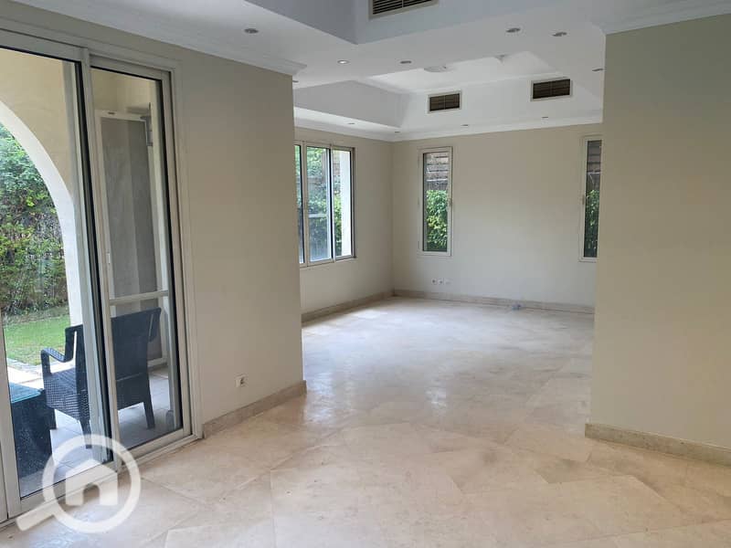 9 719e8cfb-77bc-4692-b24f-10512642bef2. jpg