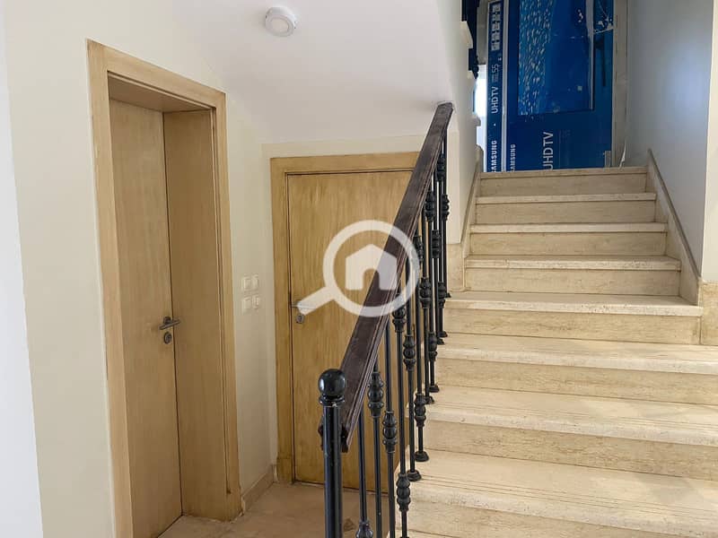 10 0730ec87-1eea-4563-ae37-ca7bb0f472ad. jpg