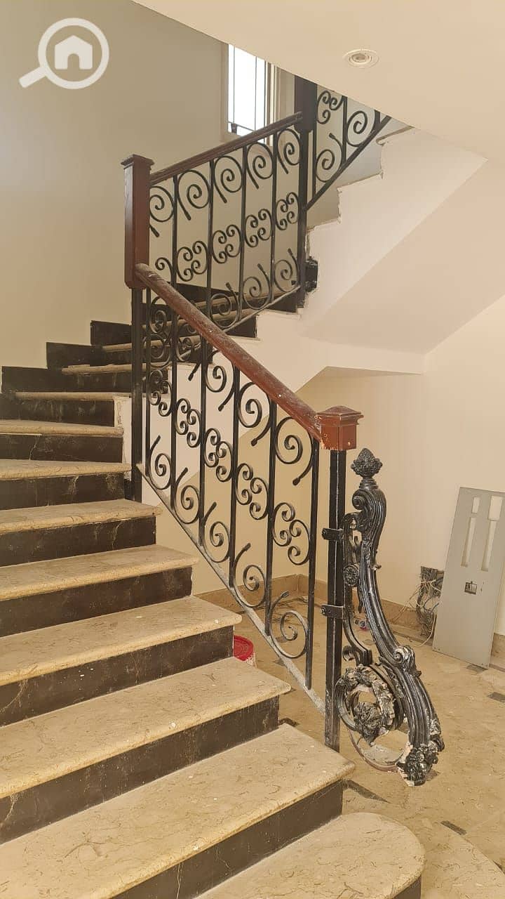 2 6eb8dc58-e64a-46a3-a123-1dd512df6367. jpeg