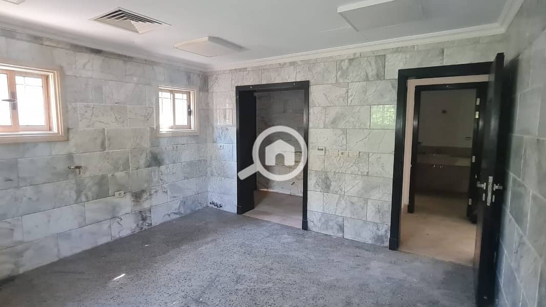 5 8f3657cd-ed04-4f21-9284-2e005dfe1564. jpeg