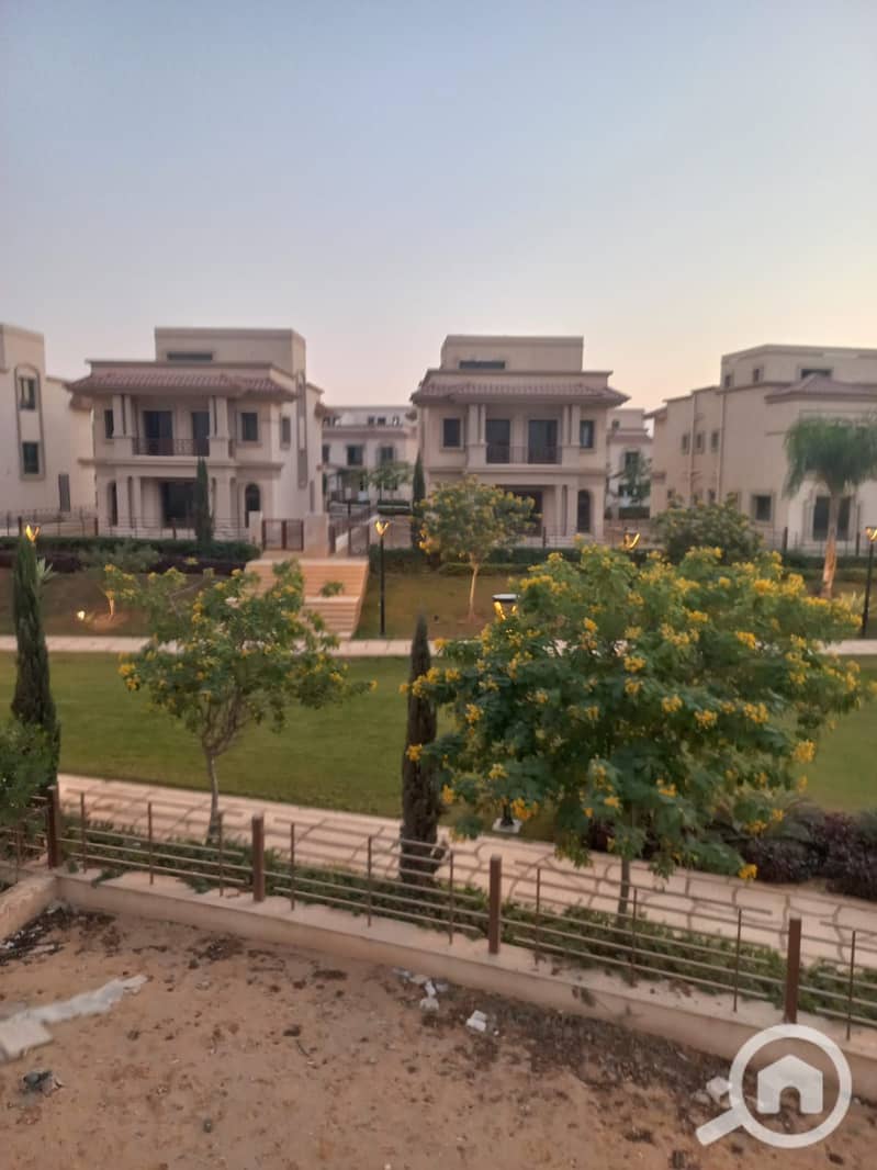 8 b1e50f6e-0b50-4d06-8bac-d5144b5f9b5f. jpg