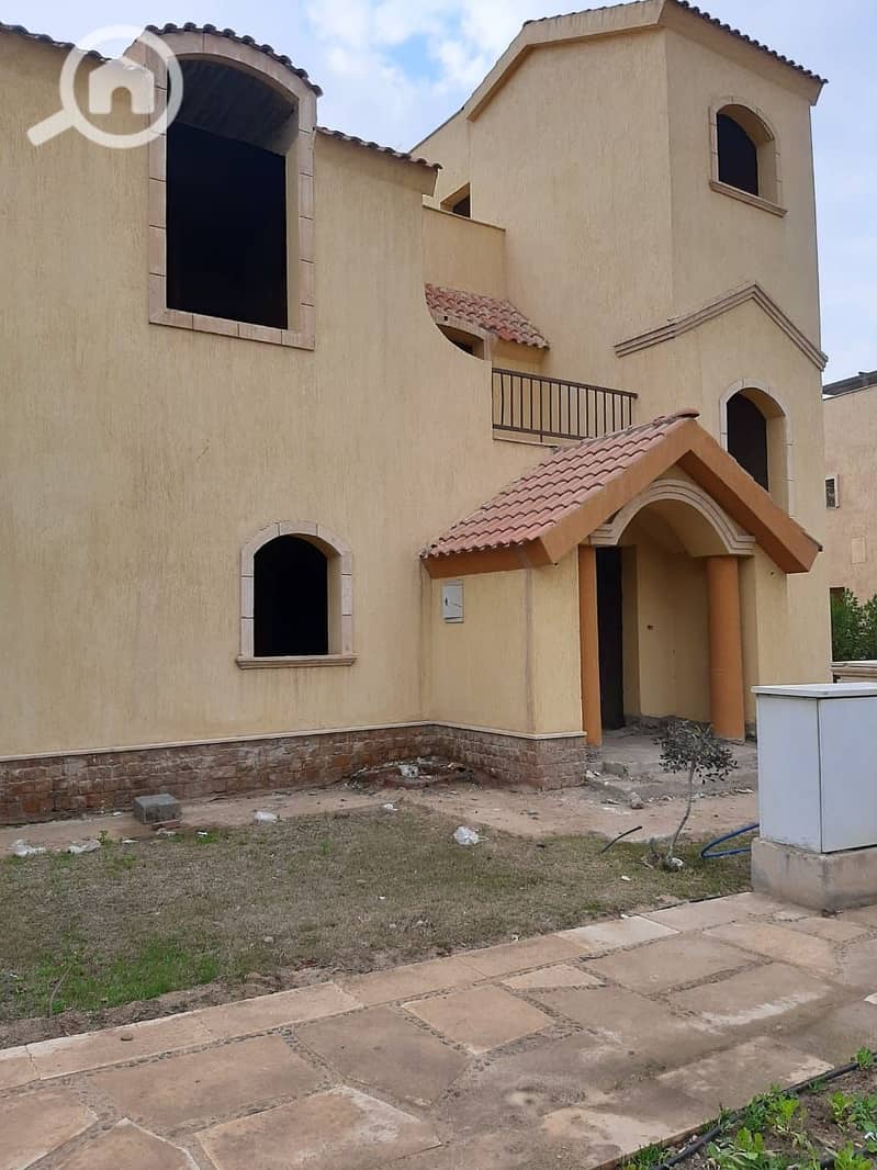 24 ad6aa89b-1e53-4c5c-9eff-5350cee977a3. jpg