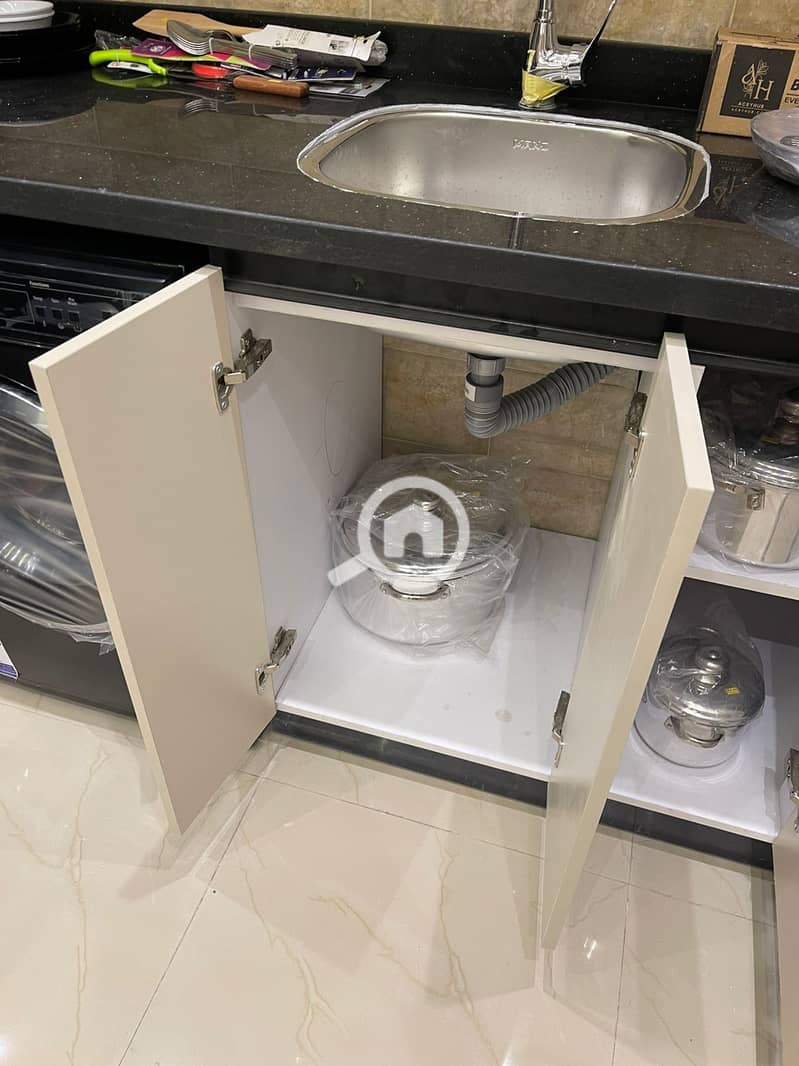 10 d372d515-f7cb-4a7a-b8f6-8532bce578f5. jpg