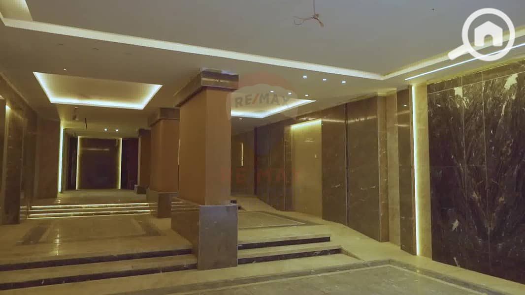 7 ezgif-frame-053 (Custom). png