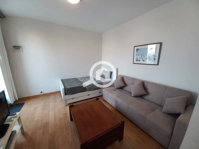 4 8f2bd367-1e7b-4039-8b75-c23604db9e01. jpg