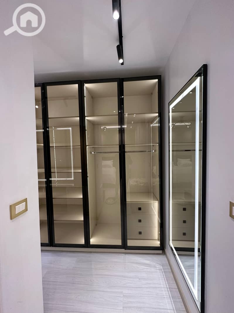 22 b1b435b2-98d8-4b65-b8dd-dbd62d49abdd. jpeg