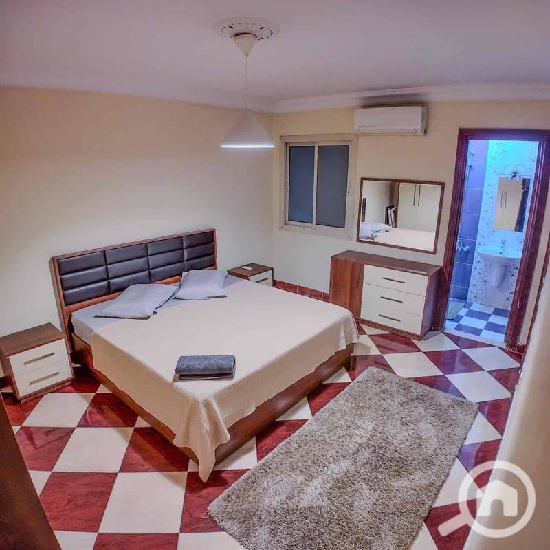 8 751f0344-f609-4090-b8a2-32f52d6c5f8d. jpg