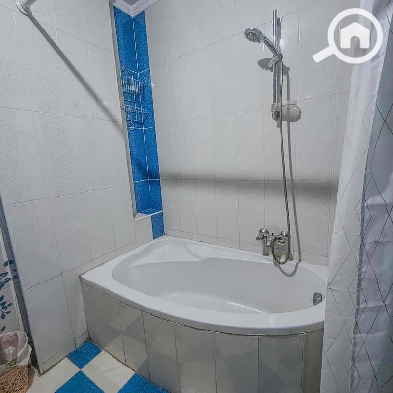 9 4a25999b-c403-4b68-867f-6525d5f82fb9. jpg